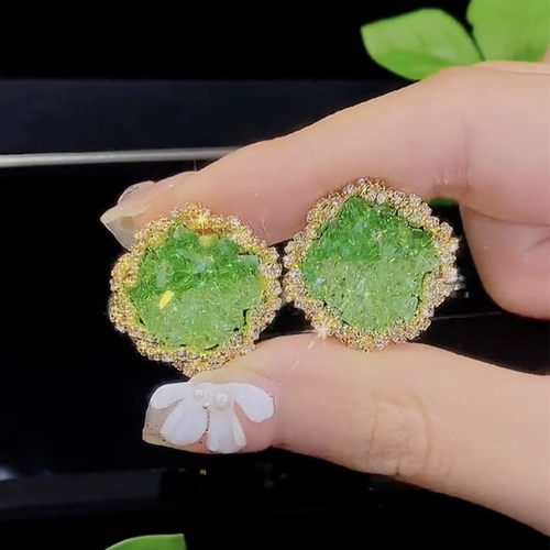 轻奢高级感绿色渐变水晶方形耳钉