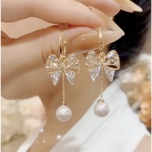 气质满钻蝴蝶结珍珠流苏耳环小众设计百搭银针耳钉轻奢显脸瘦耳饰