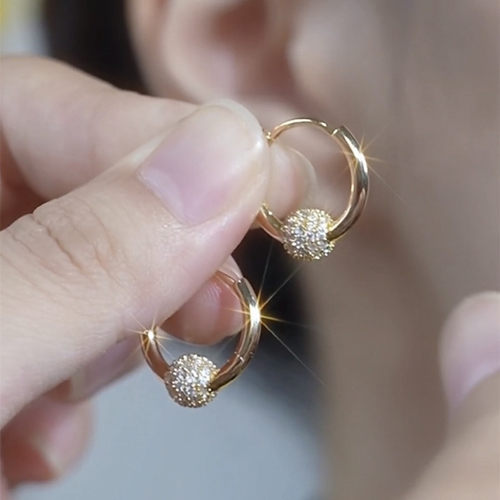 精致钻球耳扣女2024新款轻奢耳饰