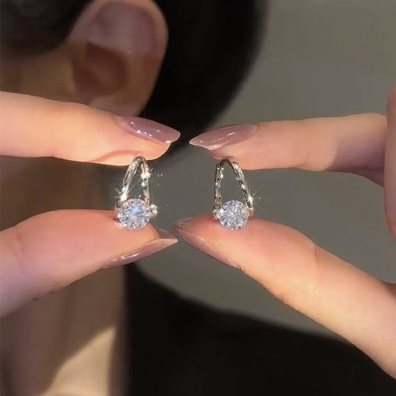高级感精致锆石耳环小众设计时尚精致克拉耳扣女气质百搭轻奢耳饰,饰品/流行首饰/时尚饰品新,耳环,淘宝优惠券,粉丝福利购,淘宝优惠卷