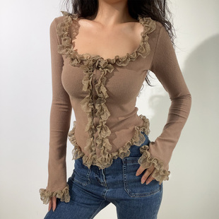 BERAN 可爱甜美性感U领口蕾丝花边弹力修身纯色长袖磨毛T恤上衣女