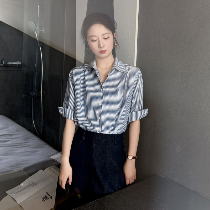 蓝白竖条纹衬衫女职业工装