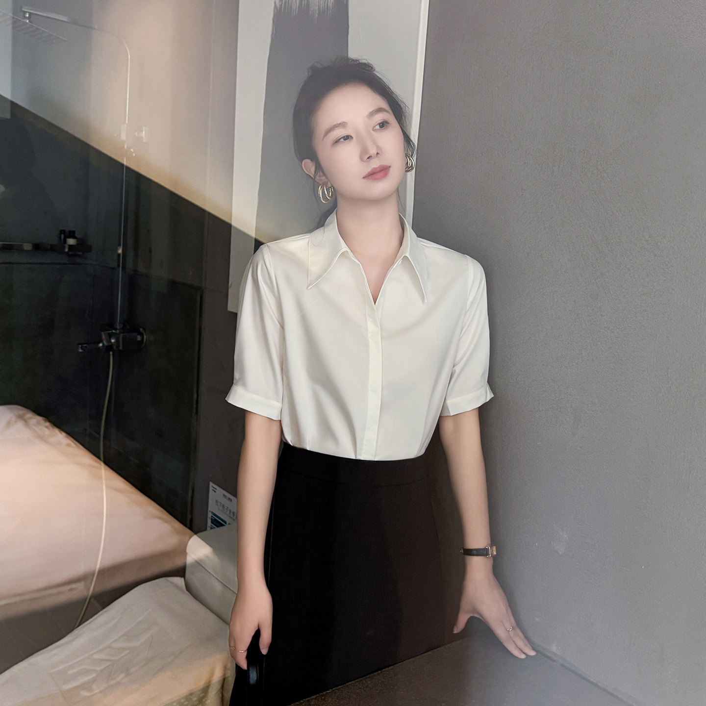 气质白衬衫女款2026新款短袖简约高级感商务职业正装抗皱不透衬衣