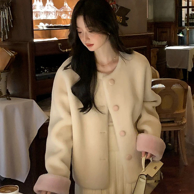 童心心细腻质感撞色温柔风保暖加厚羊毛外套（含100绵羊毛）B1930