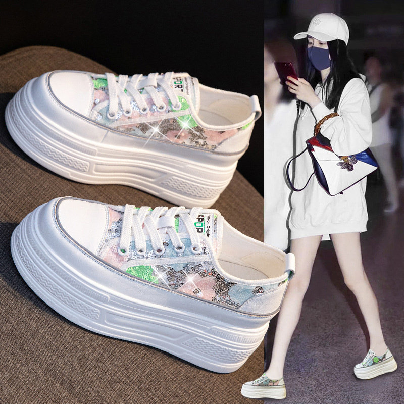 小个子内增高女鞋巨好看夏季网面小白鞋2026透气薄款松糕厚底板鞋