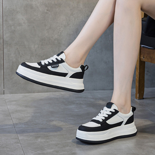 6cm厚底板鞋女小白鞋冬季加绒内增高女鞋小众轻便软底黑白熊猫鞋