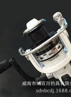 苦茶纳百川新款 帕莱蒙品牌 white fox 纺车式鱼线轮 2000型