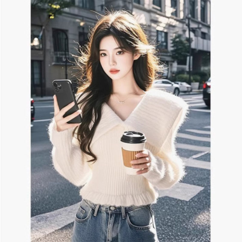 好货白色翻领毛衣女春季爆款独特超好看绝美针织衫韩系软糯内搭打