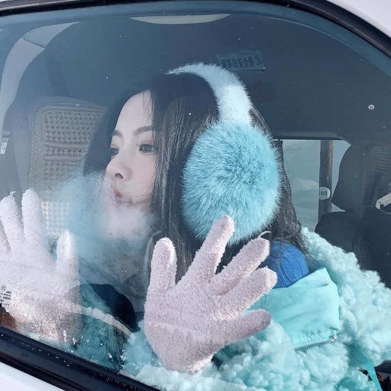 杨超越同款仿狐狸毛耳罩女冬季蓝色大号耳包加厚毛毛耳暖防风耳套,服饰配件/皮带/帽子/围巾,耳套,淘宝优惠券,粉丝福利购,淘宝优惠卷