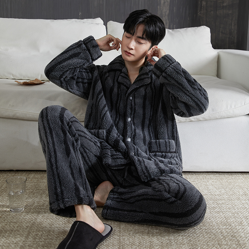 25秋冬季翻领竖条深灰男士家居服