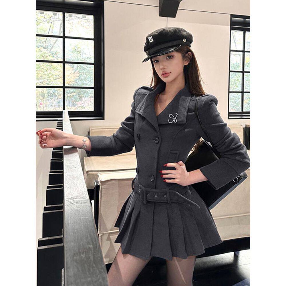 美式辣妹修身高级感百褶拼接毛呢外套双排扣设计收腰呢子大衣冬季