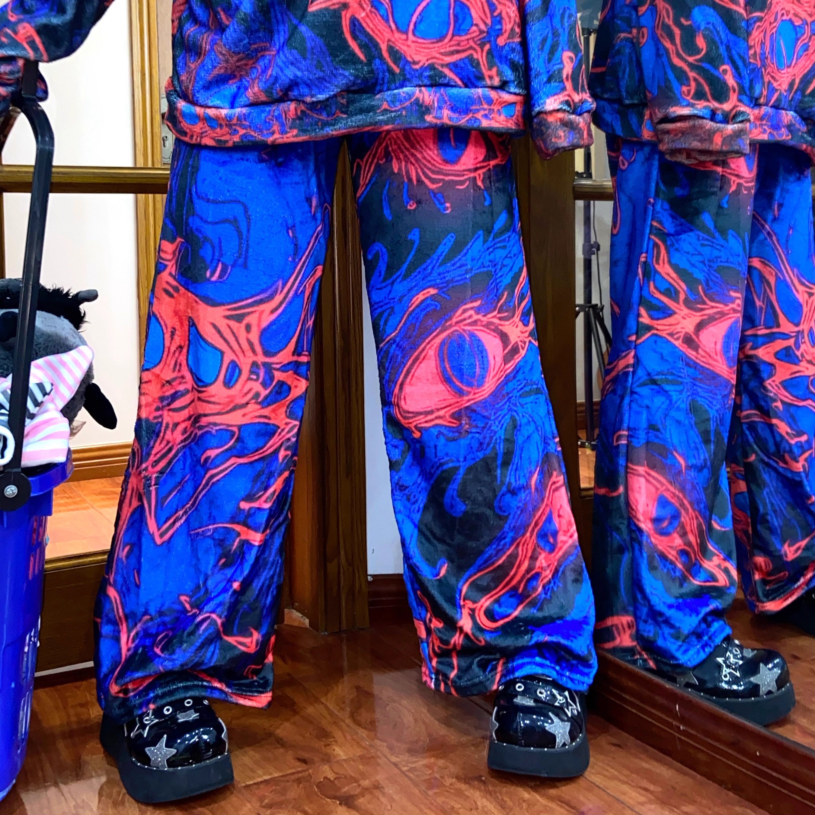 《蘭血液狂欢》原创蓝色细胞毛绒印花阔腿裤亚文化暗黑加绒裤,女装/女士精品,时尚抓绒裤,淘宝优惠券,粉丝福利购,淘宝优惠卷