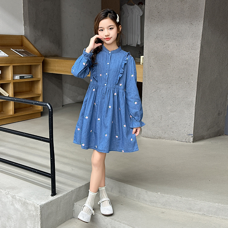 女童连衣裙2026春秋新款洋气绣花长袖牛仔裙儿童纯棉公主裙洋气女
