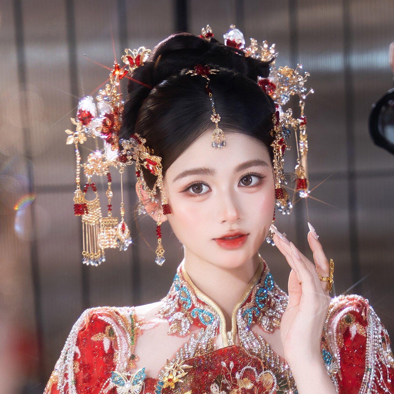 2026新款红色秀禾新娘头饰简单中式秀禾服婚服龙凤褂高级结婚发饰图片