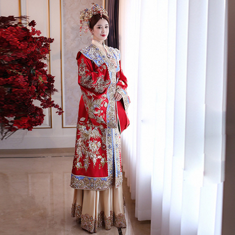 2025新款结婚中式婚纱新娘汉服嫁衣凤冠霞帔婚服秀和服