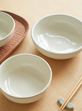 〈青森食堂〉日本制studio m'质朴柔和乳白粗陶宽口浅钵沙拉菜碗