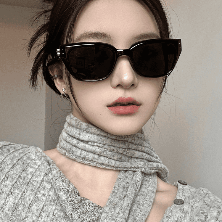 gm墨镜女黑超2025新款潮高级感复古猫眼百搭防紫外线小框太阳眼镜