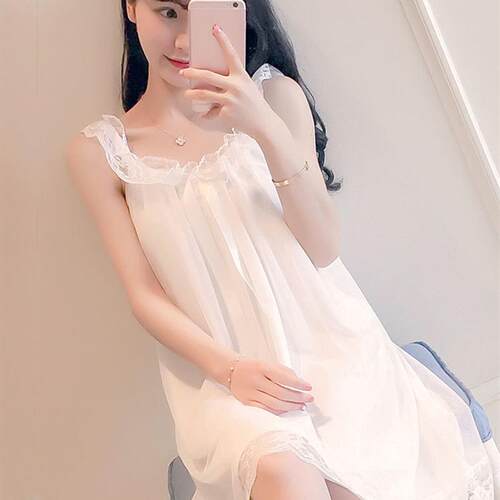 吊带睡裙女夏季薄款性感公主风冰丝睡衣蕾丝宫廷孕妇带胸垫裙子白