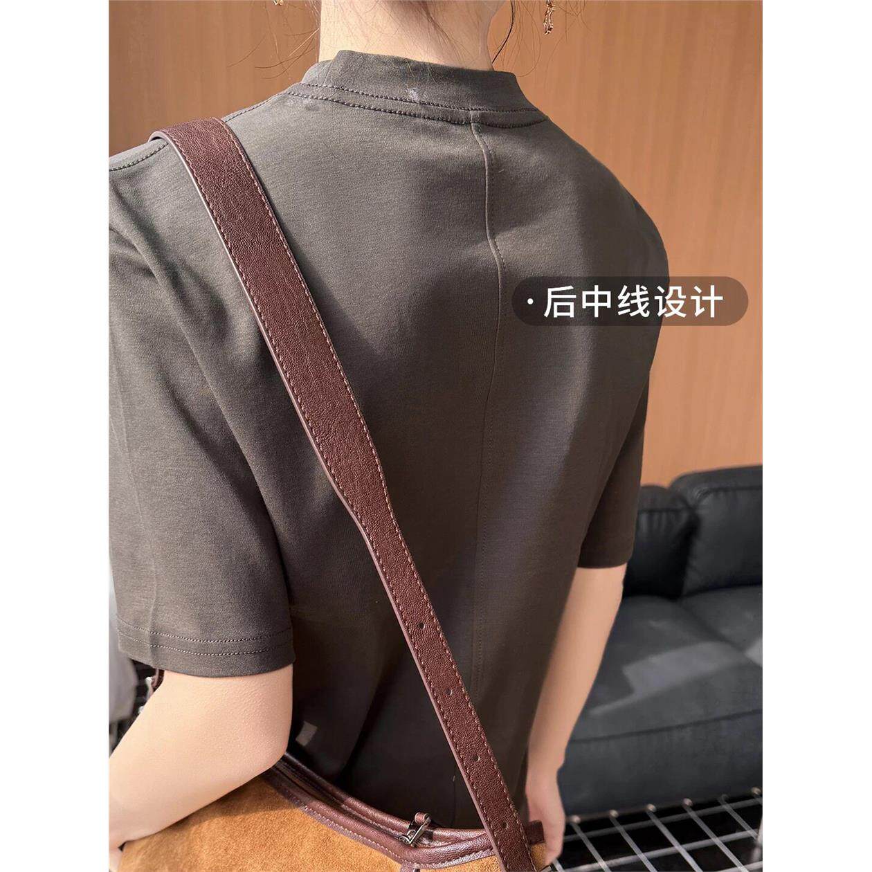 半高领纯棉中袖T恤女后中