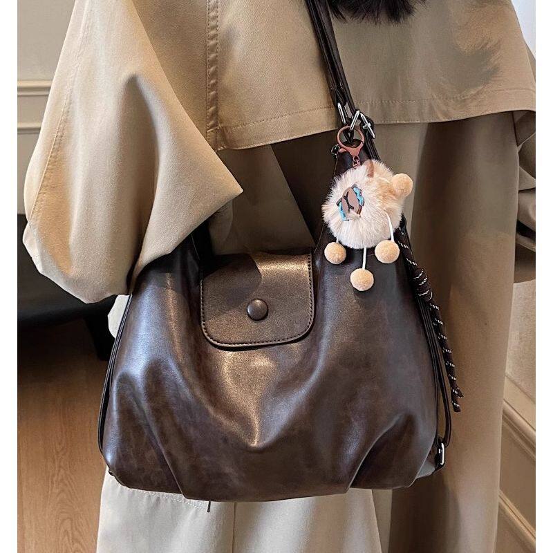 高级感复古大容量包包女新款春夏季通勤双肩后背包单肩托特包