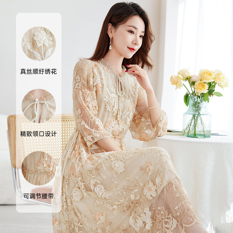 【真丝顺纡绣花】重工刺绣中长款连衣裙