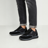 复古反绒皮拼接休闲运动鞋 在售119欧 外贸原单出欧洲男低帮经典