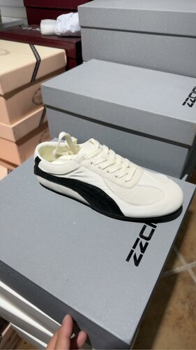1-8荞813-09牛皮德训女鞋