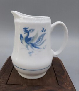 醴陵老瓷器群力瓷厂80年代生产敦煌花小号奶杯，公道杯。