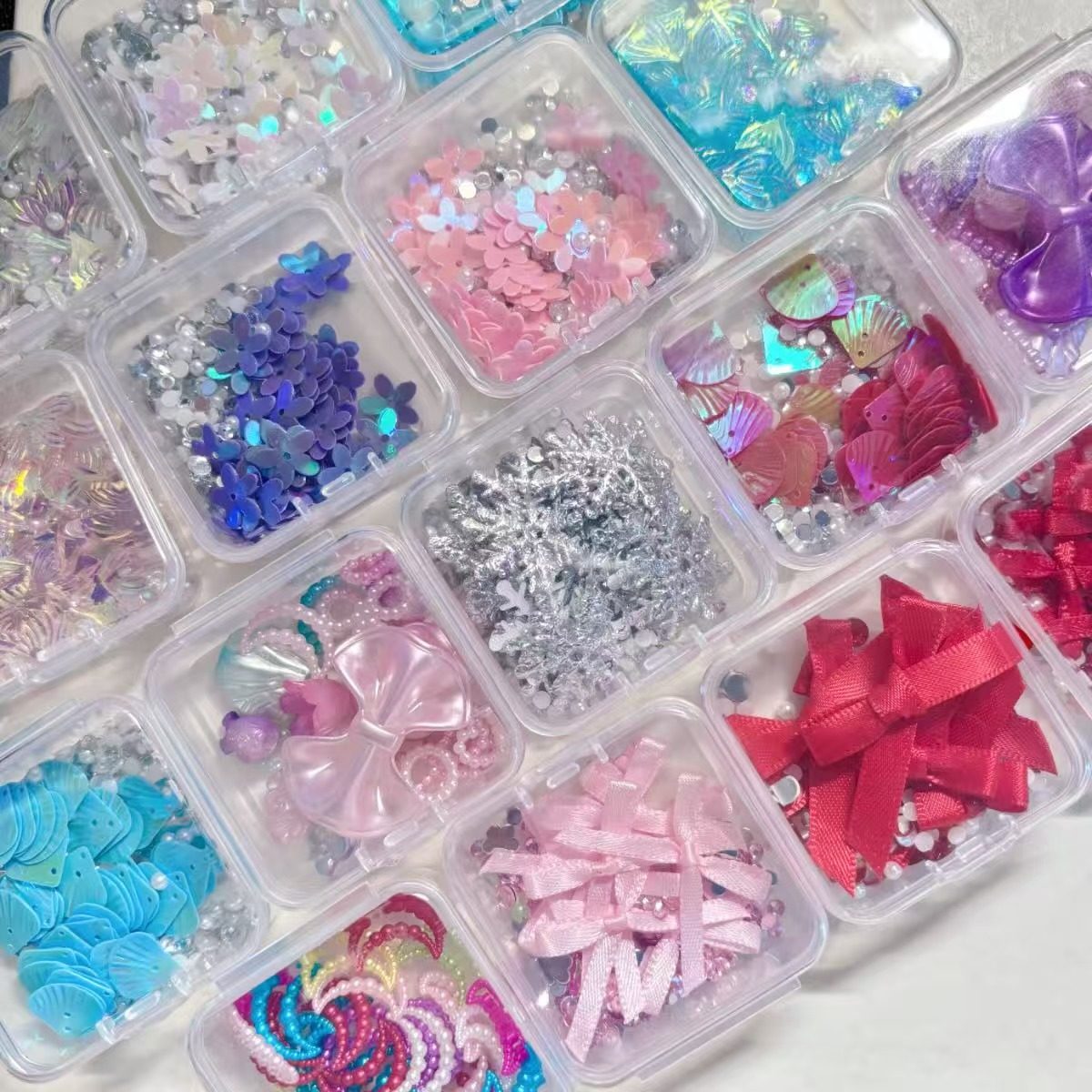 脸部舞台妆亮片混色亮片蝴蝶结米珠套盒DIY手工串珠装饰化妆,彩妆/香水/美妆工具,指甲装饰,淘宝优惠券,粉丝福利购,淘宝优惠卷