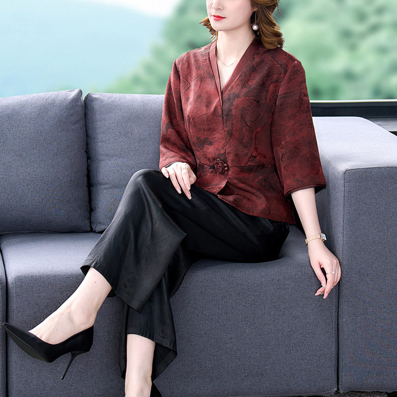 2026新款春季中年妈妈印花阔腿裤两件套女装气质圆领复古妈妈高品