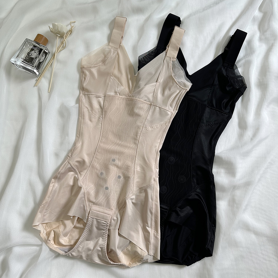 托胸聚拢三角款连体衣收腹提臀