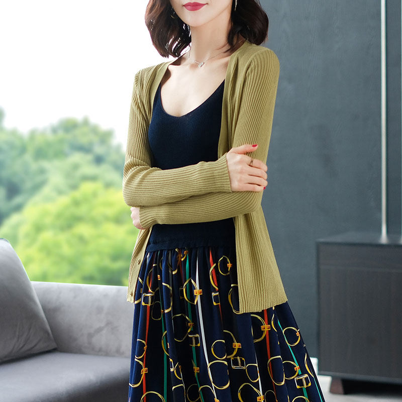 冰丝针织开衫女外搭坎肩针织衫秋季薄款2020新款短款防晒披风外套