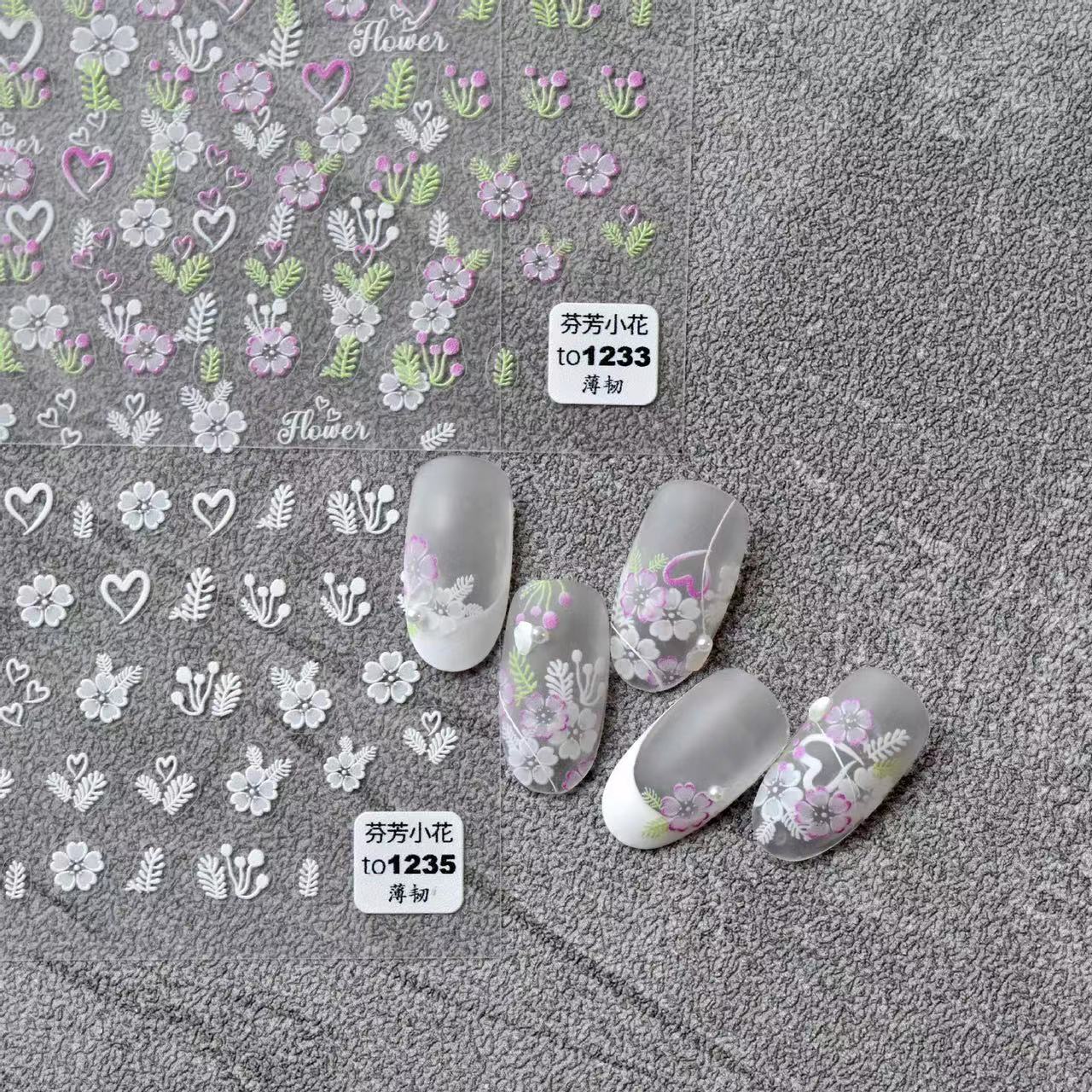 缤纷小花朵美甲薄韧贴纸