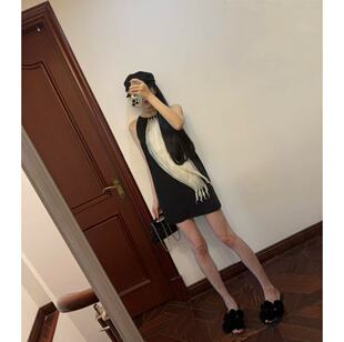 MCHIC | 一眼显贵！！轻奢小众 26春夏薄纱黑白拼接小A字连衣裙