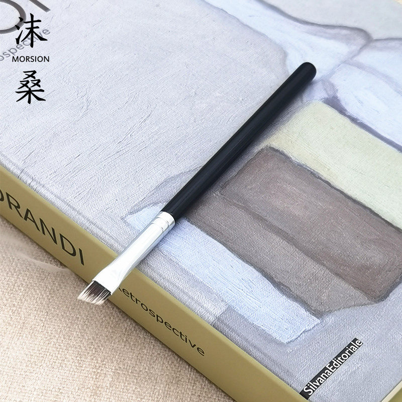 又硬！又薄！短杆眉刷。适合画眉膏+眉胶（不适合画眉粉） 画毛流