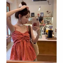 红色格子吊带背心女夏多巴胺设计感绝美海边外穿泰式小众蓬蓬上衣