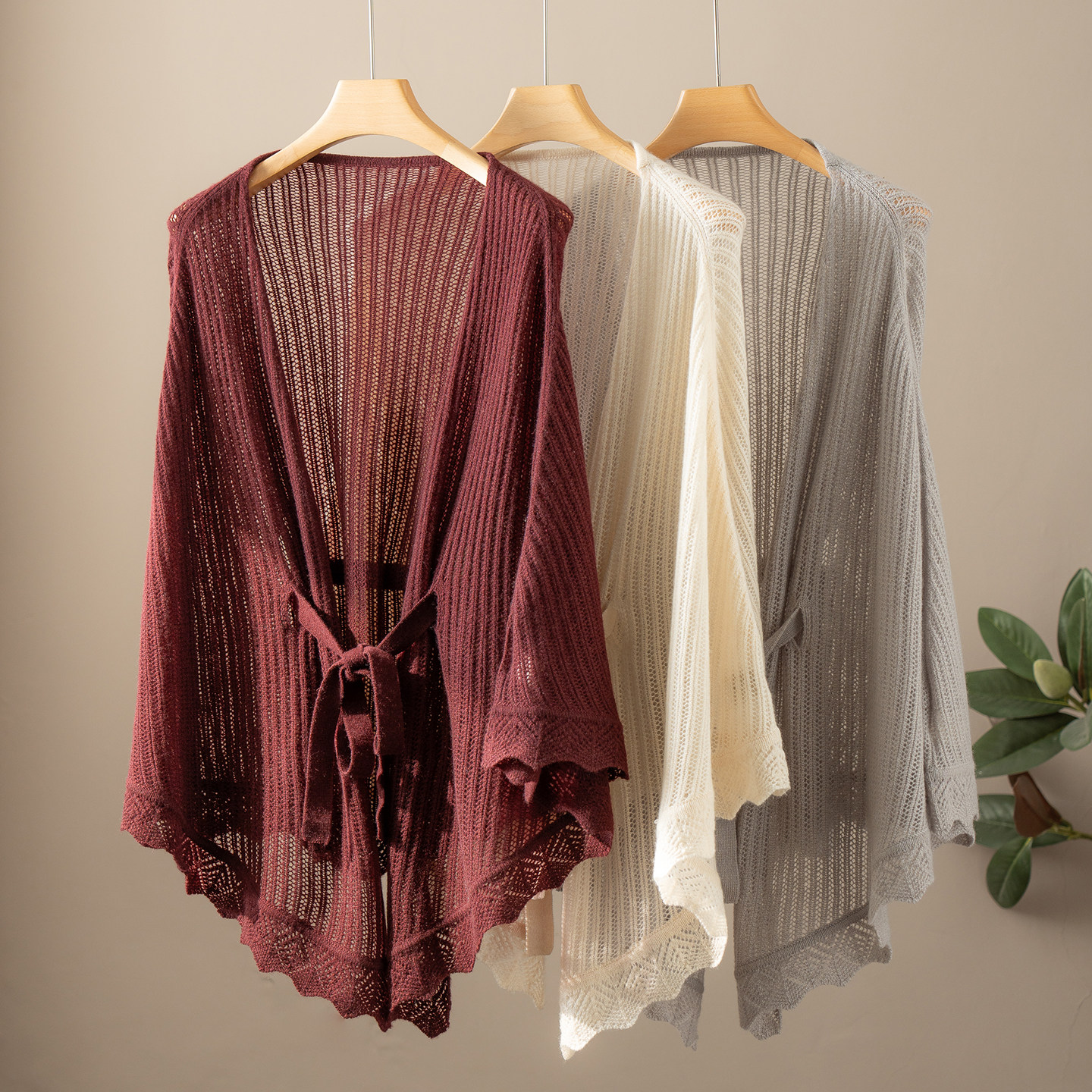 100%纯山羊绒镂空开衫女系带腰带薄羊绒外套气质百搭外搭针织披肩,服饰配件/皮带/帽子/围巾,围巾/丝巾/披肩,淘宝优惠券,粉丝福利购,淘宝优惠卷