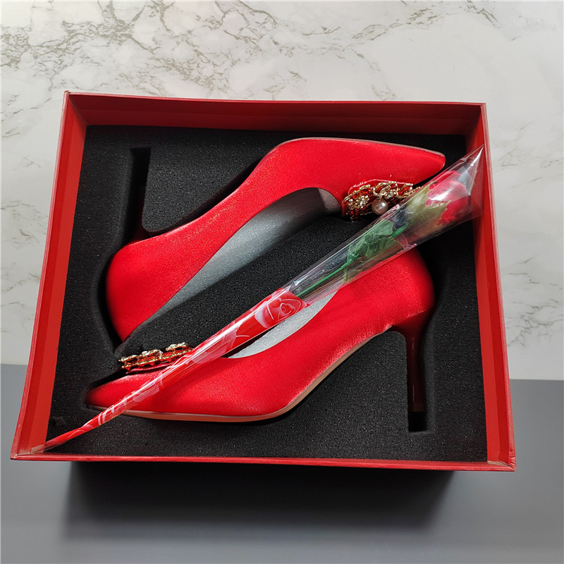 品牌断码婚鞋新娘鞋2025新款尖头红色高跟鞋女细跟秀禾婚纱结婚鞋,女鞋,婚鞋,淘宝优惠券,粉丝福利购,淘宝优惠卷