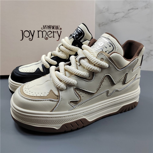 专柜正品厚底轻便真皮休闲板鞋潮