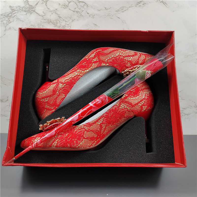 品牌断码中式秀禾婚鞋女2025春夏新款尖头细跟优雅高跟红色新娘鞋,女鞋,婚鞋,淘宝优惠券,粉丝福利购,淘宝优惠卷