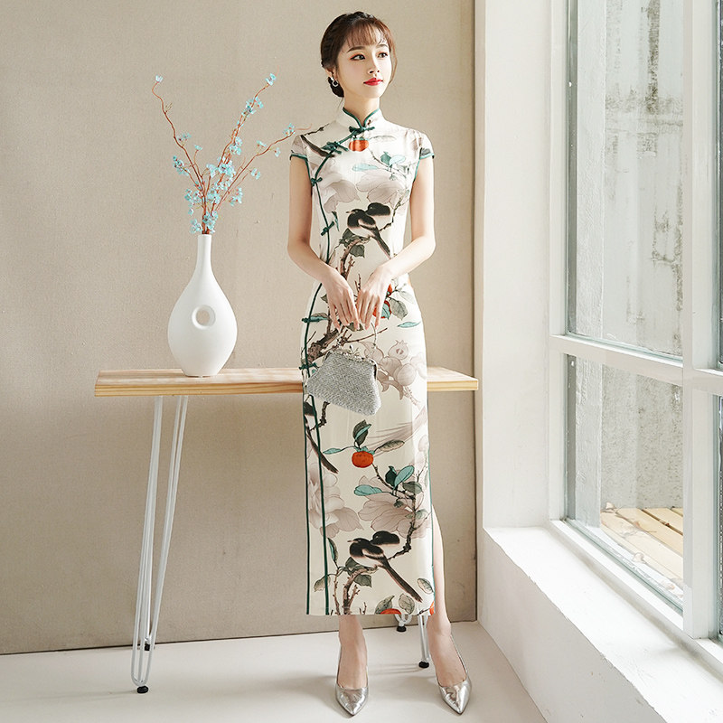 改良旗袍秋季2020新款女复古优雅年轻款走秀长款连衣裙中国风显瘦