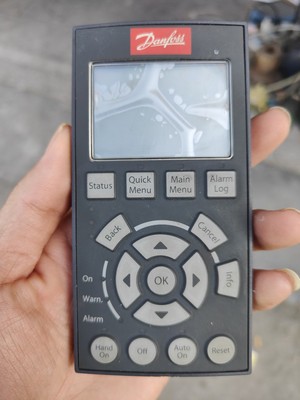 丹佛斯变频器LCP102显示器301/302/102操作控制面板键盘130B1107