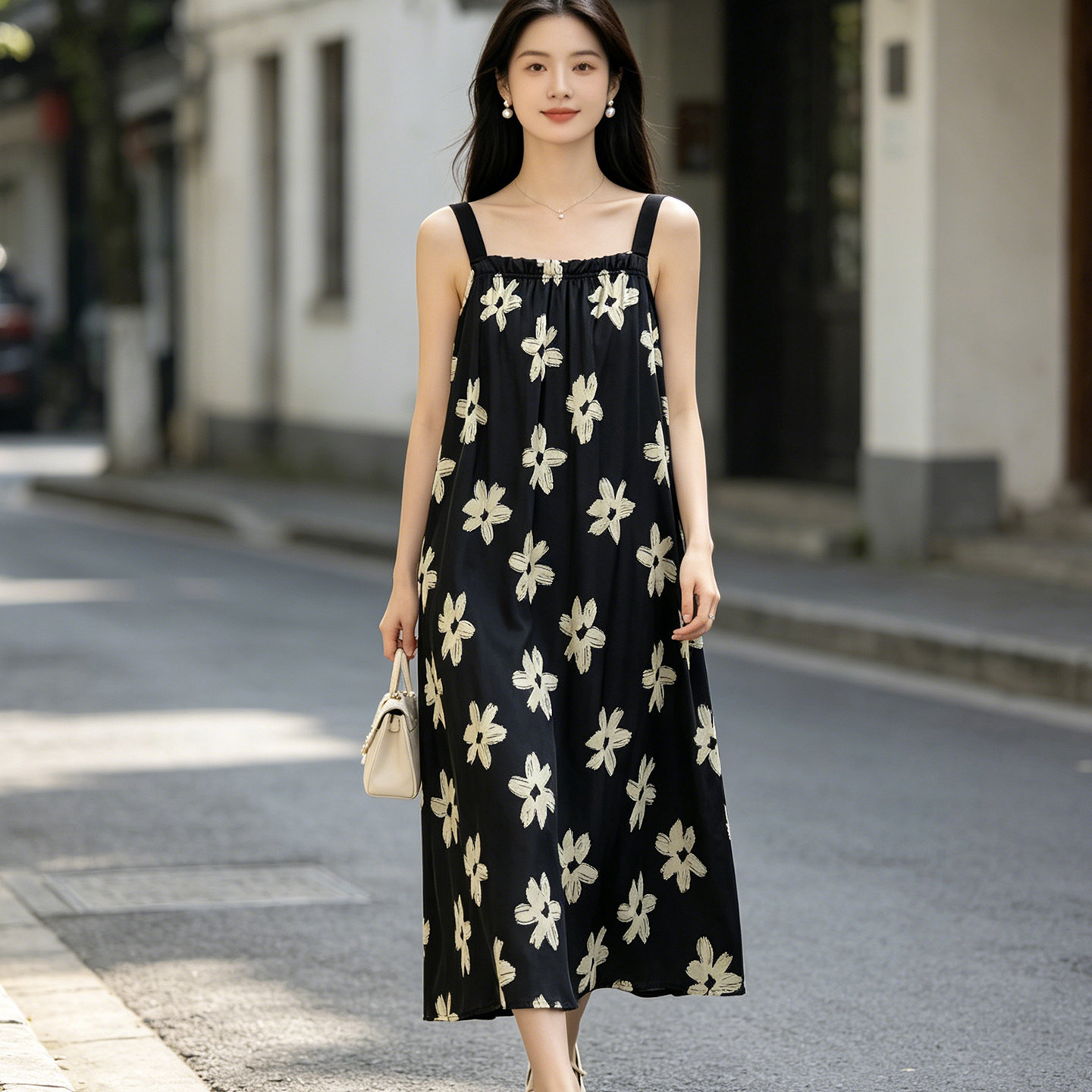 醋酸缎面大码宽松吊带裙显瘦百搭设计感2026夏季女新款气质连衣裙图片