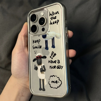 酷酷点赞小羊玩偶适用苹果15promax原色手机壳新款iPhone14创意13个性情侣款15pro可爱公仔银边框保护套