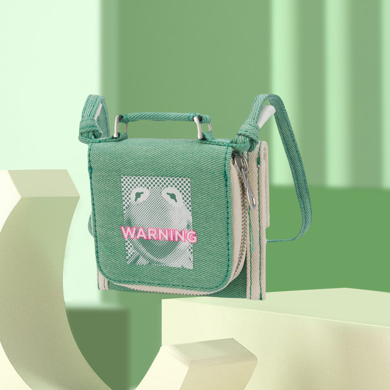 中国李宁联名运动男女通用Muppets科米特精致斜挎包ABDR384