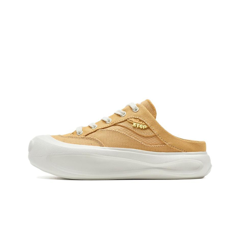 特步正品2025新款女子时尚潮流轻便透气运动休闲板鞋975218310054