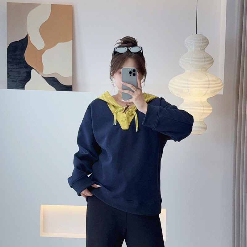 凌梦梦家2025秋冬新款胖妹妹大码女装卫衣牛角扣撞色连帽卫衣女秋