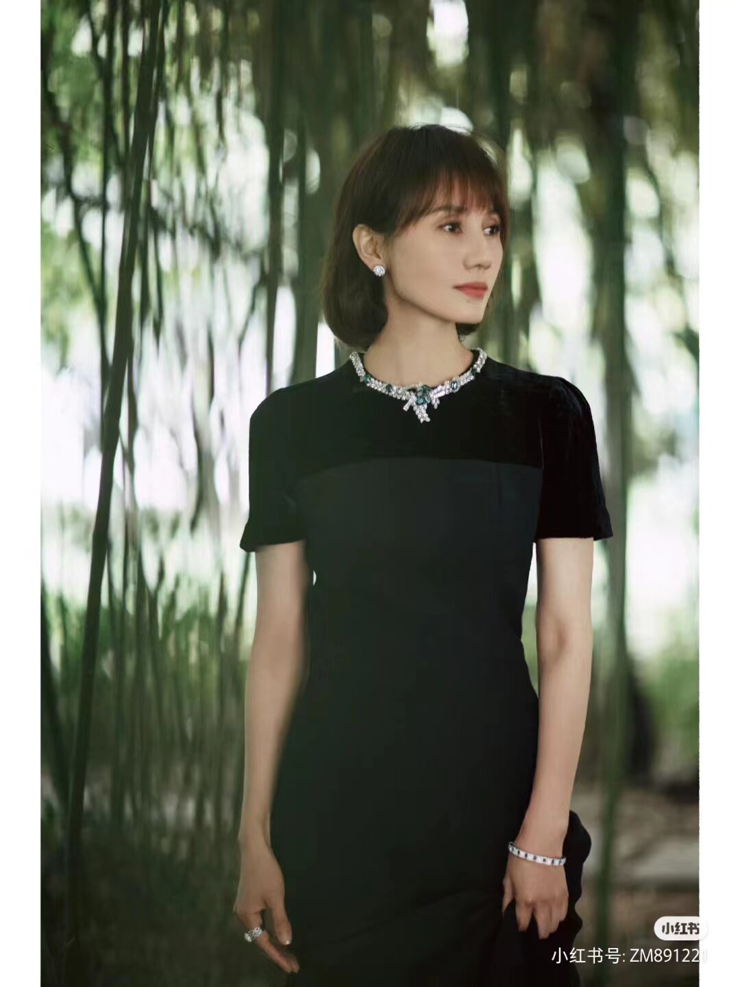 明星袁泉同款丝绒拼接黑色长裙收腰修身短袖气质显瘦礼服量身定制