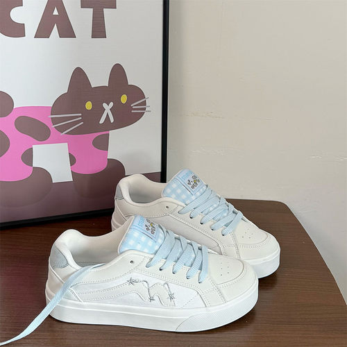 韩版超火小白鞋女ins潮2026夏季小众星星百搭学生运动休闲板鞋女