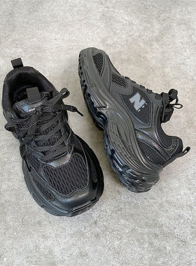 2024国潮原创厚底增高黑色百搭运动休闲鞋港风超火情侣百搭老爹鞋